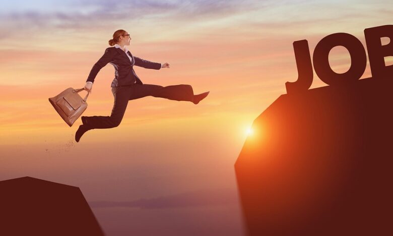 Perbedaan Karir dan Pekerjaan