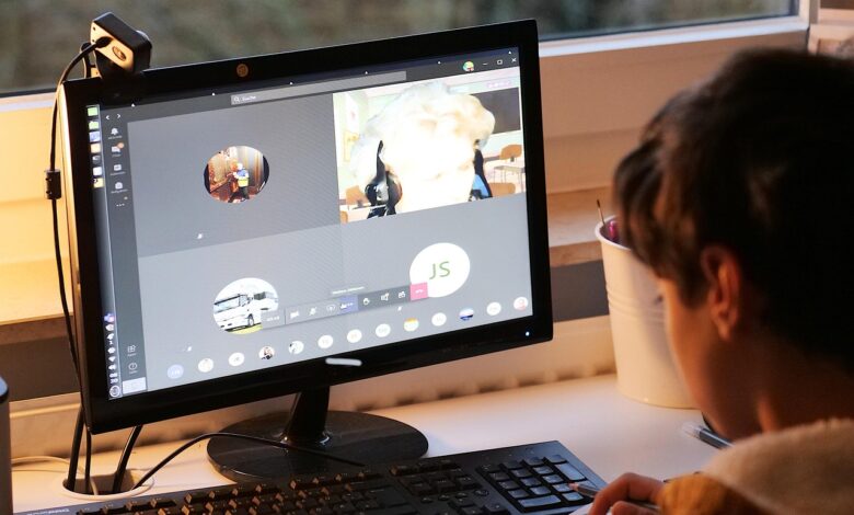 Koneksi Autentik Era Digital