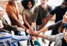 Membangun Komunitas Onine