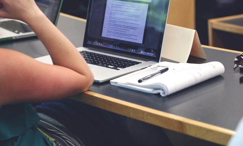 Startup dalam Ekonomi Kreator dan AI